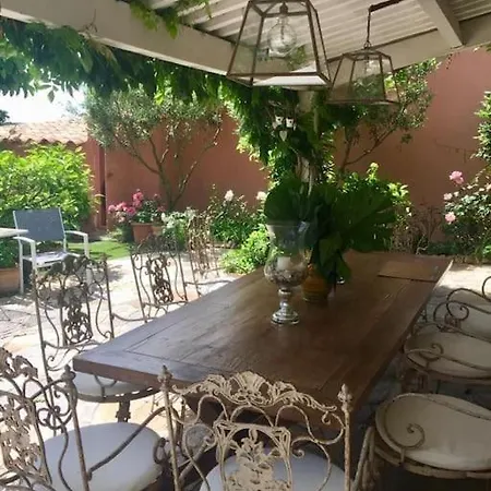 Charming Provencal Mas With Amazing Sea View And Pool سان تروبيه