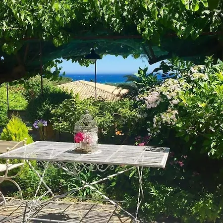 بيت للعطل Charming Provencal Mas With Amazing Sea View And Pool