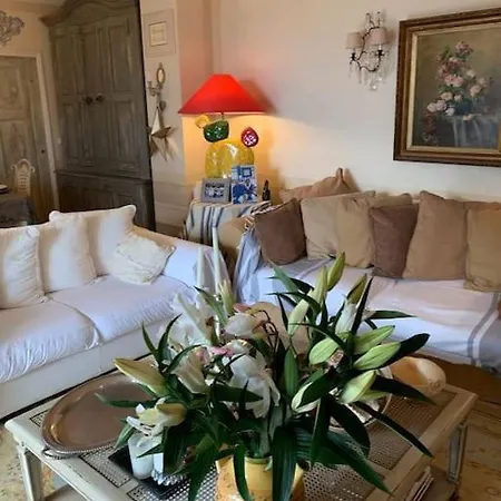 Charming Provencal Mas With Amazing Sea View And Pool * سان تروبيه
